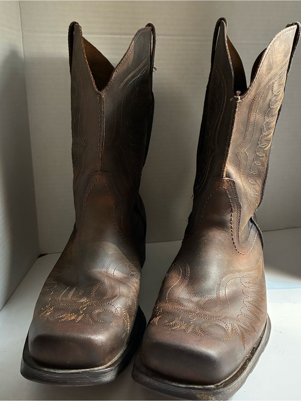 Ariat Men’s 11.5D Rambler Phoenix Distressed Brown Western Boot Square Toe